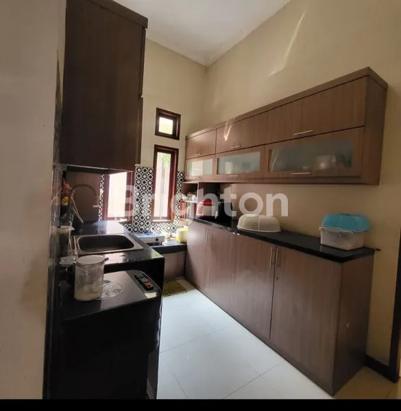 image BANGUNAN 2 LANTAI SIAP PAKAI  LUAS TANAH 270 M2 LUAS BANGUNAN 490 AKSES MUDAH (7)