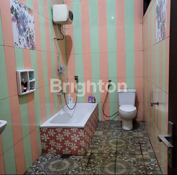 image BANGUNAN 2 LANTAI SIAP PAKAI  LUAS TANAH 270 M2 LUAS BANGUNAN 490 AKSES MUDAH (6)