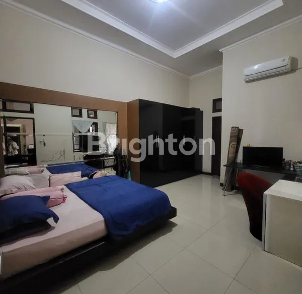 image BANGUNAN 2 LANTAI SIAP PAKAI  LUAS TANAH 270 M2 LUAS BANGUNAN 490 AKSES MUDAH (3)