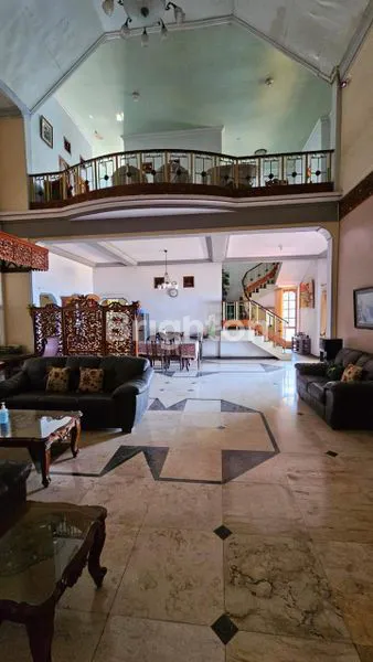 image RUMAH BESAR, BENTUK TANAH NGANTONG, LUAS 1152 DI DAERAH JEMURSARI JL. SOPONYONO, KONDISI SIAP PAKAI (6)