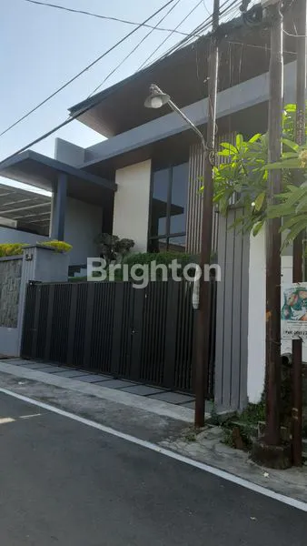 image RUMAH MEWAH 2 LANTAI FULL FURNISH DI GAJAH MUNGKUR SEMARANG (1)