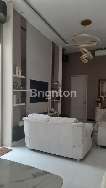 image RUMAH MEWAH 2 LANTAI FULL FURNISH DI GAJAH MUNGKUR SEMARANG (6)