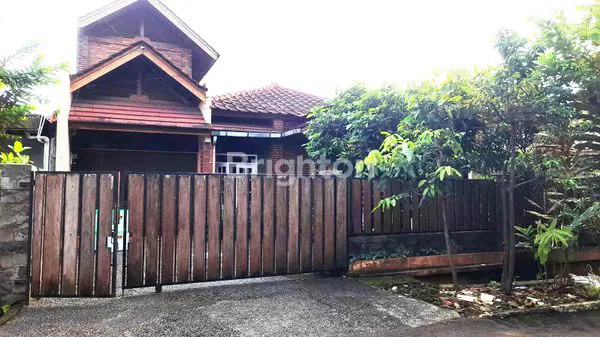 RUMAH SEMI FURNISHED SIAP HUNI DI PERUMAHAN BOGOR BARU, BOGOR KOTA