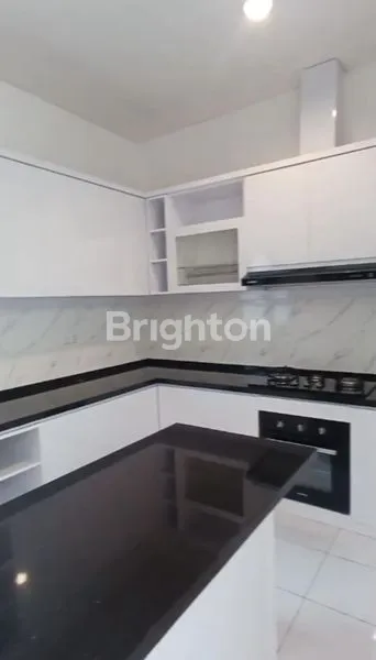 image RUMAH MEWAH DENGAN TAMAN LUAS & KOLAM RENANG KEMANG, JAKARTA SELATAN (4)