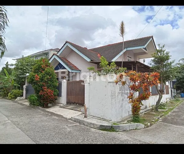 image RUMAH MEWAH 5+1 KT DI BUKIT PERMATA INDAH, LT 245M2 - CIMAHI (2)