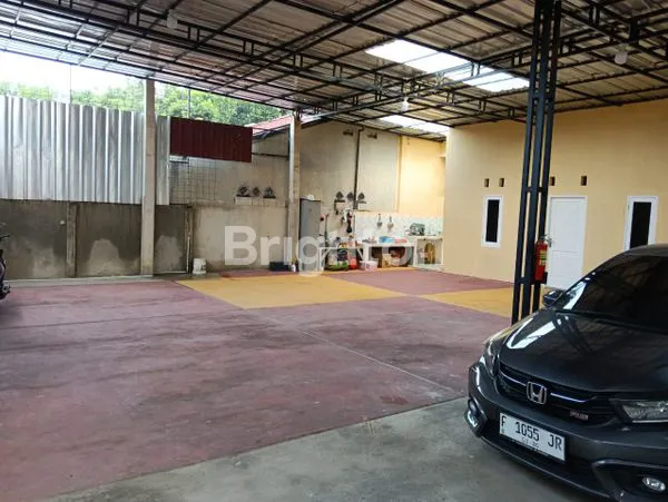 image GARASI/ SHOWROOM MOBIL BEKAS, BUKIT GOLF RIVER SIDE (4)