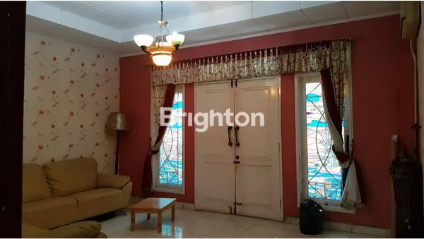 image RUMAH UNTUK USAHA LOKASI STRATEGIS DI JAKARTA TIMUR  (3)