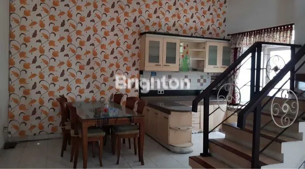 image RUMAH UNTUK USAHA LOKASI STRATEGIS DI JAKARTA TIMUR  (5)