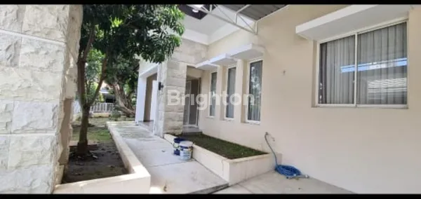 image RUMAH HOOK DARMO PERMAI TIMUR (3)