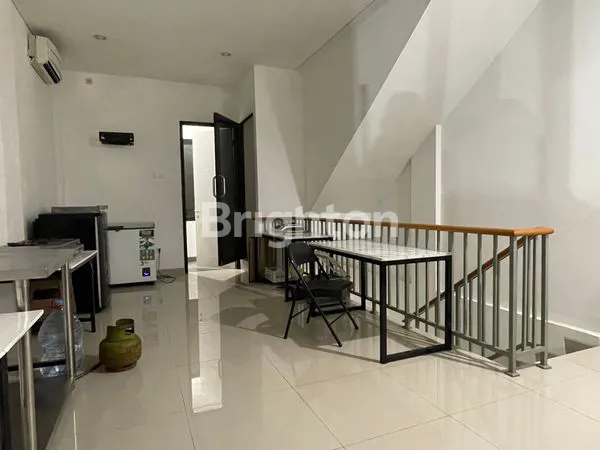 image RUKO 3 LANTAI PREMIUM DI JALAN UTAMA HARAPAN INDAH BEKASI (4)