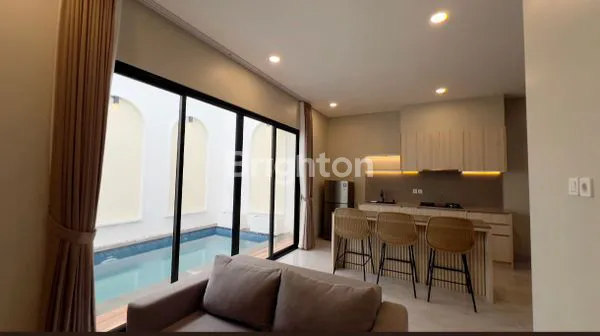 image FREEHOLD VILLA IN PERERENAN – CANGGU, BALI - FULLY FURNISHED 3 FLOORS 2 BEDROOMS (5)