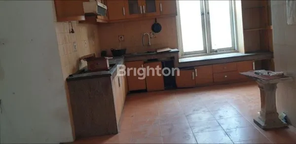 image RUMAH MEWAH BESAR DAN MURAH (3)