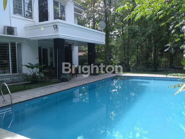 image RUMAH MEWAH DI JUAL SIAP HUNI DI SENTUL CITY, 10 MENIT KE AEON MALL SENTUL CITY, 10 MENIT KE IKEA SENTUL, 10 MENIT KE RUMAH SAKIT EMC SENTUL (2)