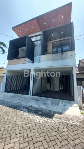 image RUMAH BARU 2 LANTAI DI RUNGKUT MAPAN HANYA 900JUTAAN (1)