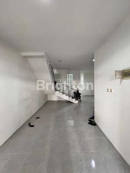 image RUMAH TAMAN PALEM LESTARI 6X15 (2)