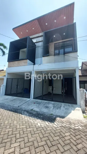 image RUMAH BARU 2 LANTAI DI RUNGKUT MAPAN HANYA 900JUTAAN (1)