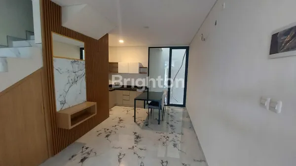 image RUMAH BARU 2 LANTAI DI RUNGKUT MAPAN HANYA 900JUTAAN (2)