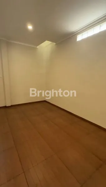 image RUMAH LUAS SINGGASANA PRADANA (5)