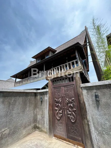 image SEWA VILA MODERN CLASSIC 5KT DI MUNGGU (1)