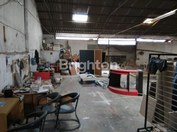 image GUDANG SIAP PAKAI STRATEGIS UNTUK USAHA DI TAMBRA SEMARANG UTARA (1)