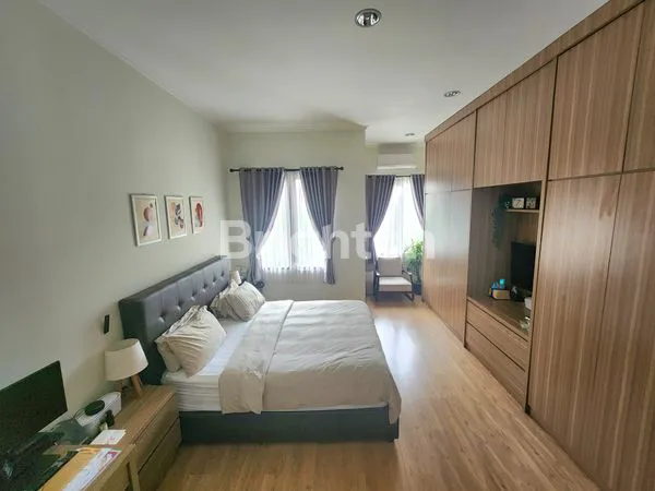 image RUMAH MEWAH DAN ASRI LOKASI STRATEGIS DI KEMANGGISAN, SLIPI. (4)