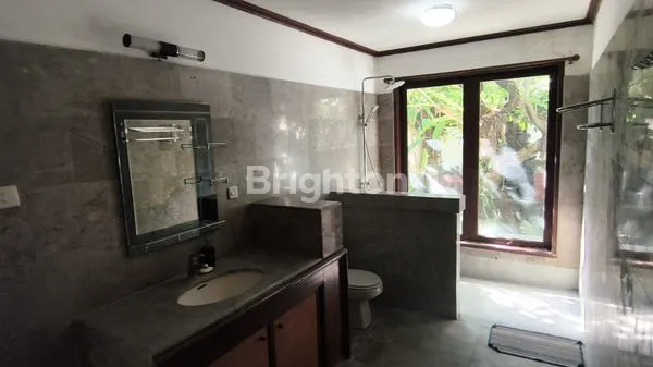 image DIJUAL VILLA DI BATURSARI SANUR 10MILYAR (7)
