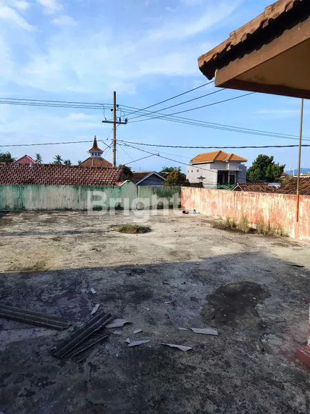 image RUMAH LUAS DEKAT HOTEL KOKOON, 6KT, 5 GARASI - PAKIS KALIREJO BANYUWANGI  (8)