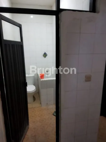 image RUMAH SIAP HUNI MINIMALIS DI PANDUGO BARU, LOKASI STRATEGIS, ONE GATE SYSTEM, SECURITY 24 JAM, 5 MENIT KE KAMPUS UPN, RAYA MERR DAN RSUD EKA CANDRARINI (NON FURNISHED) (5)