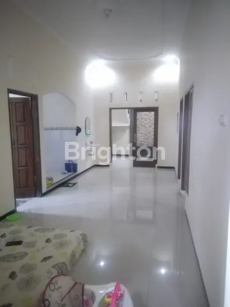 image RUMAH 2 LANTAI SEMI-FURNISH DI GRAHA PUNTADEWA DEKAT BANDARA (2)