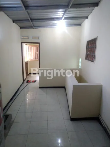 image RUMAH 2 LANTAI SEMI-FURNISH DI GRAHA PUNTADEWA DEKAT BANDARA (3)