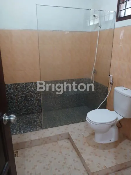 image RUMAH LOKASI STRATEGIS YANG NYAMAN DAN ASRI (7)