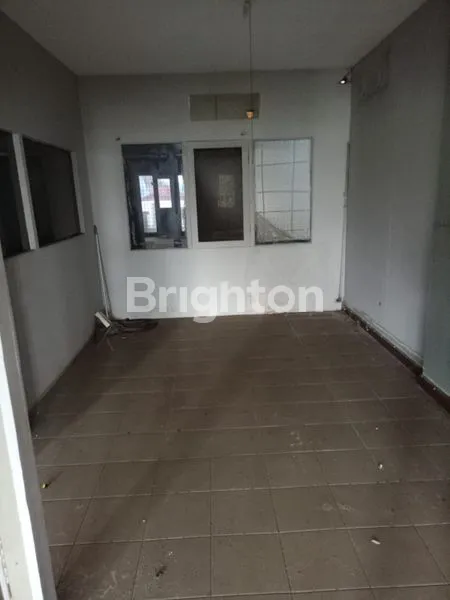 image RUKO 3LANTAI DIDALAM KOMPLEK GREENVILLE (4)