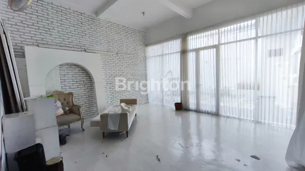 image MAU RUMAH LEGA DI SURABAYA TIMUR, TAPI TETAP DEKAT SEMUA FASILITAS KOTA? INI DIA JAWABANNYA (2)