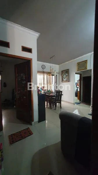 image RUMAH ASRI TENANG DI CILEDUG TANGERANG (5)