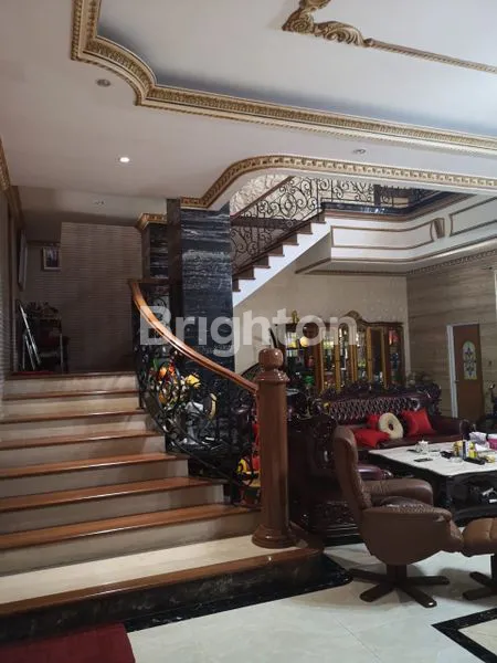 image JUAL RUMAH CLASSIC MODERN PIK JAKARTA  (3)