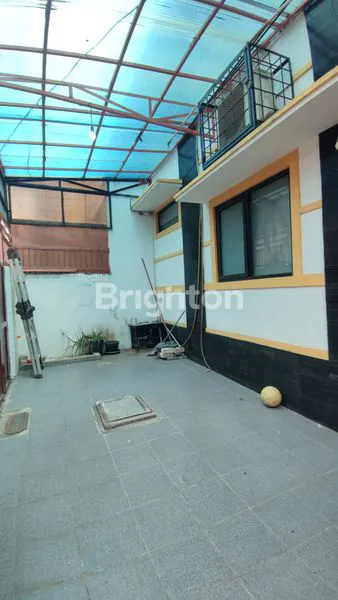 image RUMAH HOEK 2.5 LANTAI  TERAWAT RAPI TANJUNG DUREN (8)