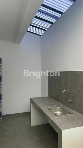 image SATU UNIT RUMAH KEKINIAN DENGAN DESAIN MODERN MINIMALIS DAN SIAP HUNI YANG LOKASINYA DI SAYAP SETIABUDI BANDUNG UTARA  (7)