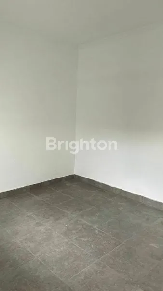 image SATU UNIT RUMAH KEKINIAN DENGAN DESAIN MODERN MINIMALIS DAN SIAP HUNI YANG LOKASINYA DI SAYAP SETIABUDI BANDUNG UTARA  (8)