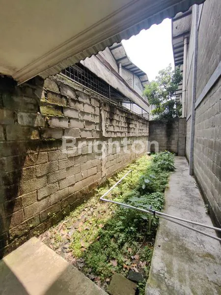 image GUDANG DEKAT PINTU TOL CIKUPA TANGERANG (5)