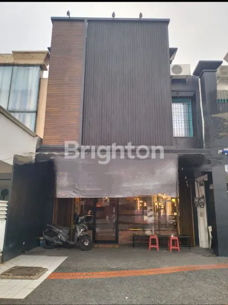 RUKO 2 LANTAI DI SEMANAN.