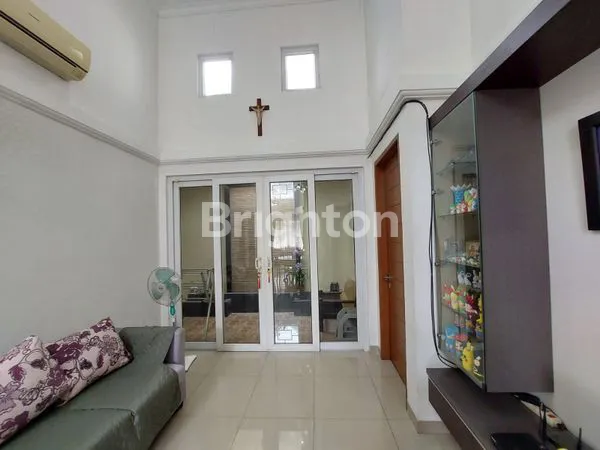 image DI JUAL RUMAH 1 1/2 LANTAI DI SEKTOR 7C GADING SERPONG (2)