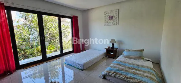 image VILLA MEWAH 3KT FULL FURNISH DENGAN POOL DI SANUR, 10 MENIT KE PANTAI (5)