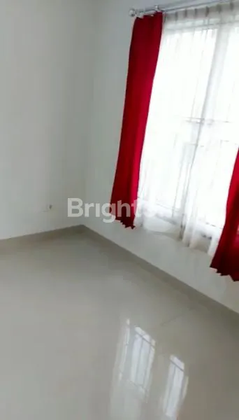 image RUMAH  CLUSTER MONACO GADING SERPONG (7)