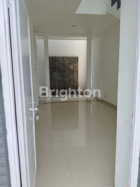 image RUMAH 2 LANTAI SIAP HUNI DI BUKIT HIJAU - CITRA INDAH CITY (7)