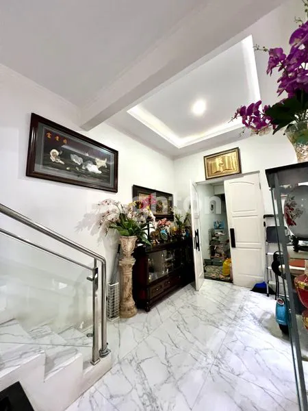 image RUMAH MODERN DEKAT BINTARO (4)