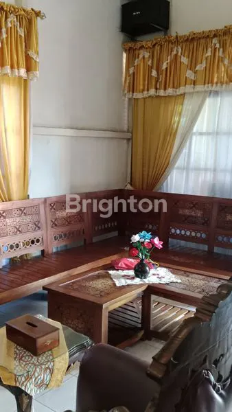 image RUMAH STRATEGIS  DIJALAN PARIT H HUSEIN 1 SAMPING GANG SEJAHTERA (2)