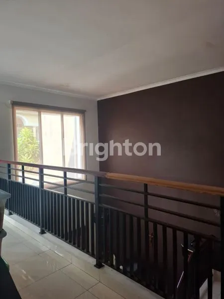 image RUMAH MEWAH 2 LANTAI MONACO KOTA WISATA - LT 331M² PREMIUM (4)