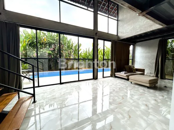 image 3 BR INDUSTRIAL VILLA WITH UNOBSTRUCTED RICEFIELD VIEW IN UBUD (6)