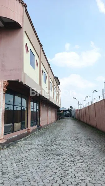 image GEDUNG DI JALAN SISINGAMANGARAJA MEDAN DEKAT TERMINAL AMPLAS (6)