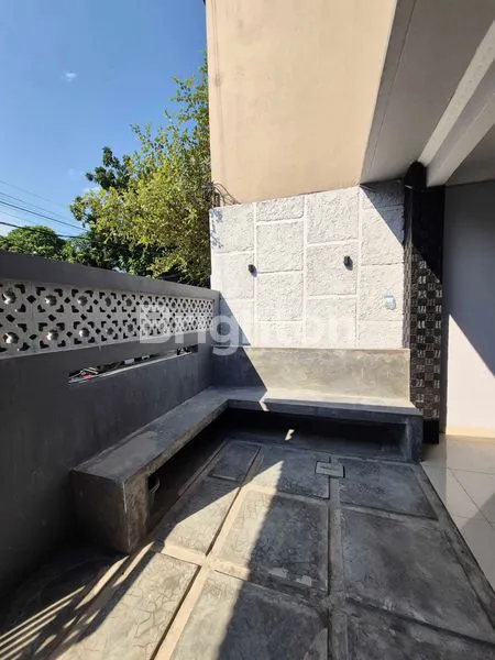 image RUMAH CLUSTER DEKAT PAKUWON MALL PEKAYON DI GRIYA METROPOLITAN ESTATE BEKASI SELATAN (3)